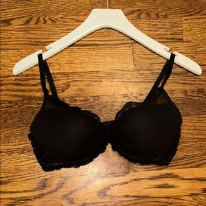 Natori Black Lace Trim Bra